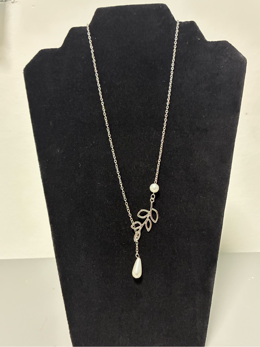 Silver Leaf and Pearl Drop Necklace - Elegant Women’s Jewelry